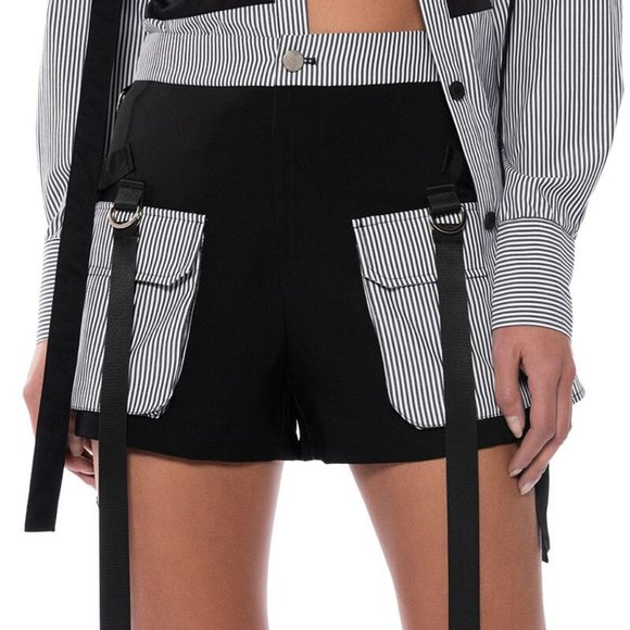 Stasia Land Striped & Buckled Cargo Shorts Plus Size 2X - Picture 2 of 7